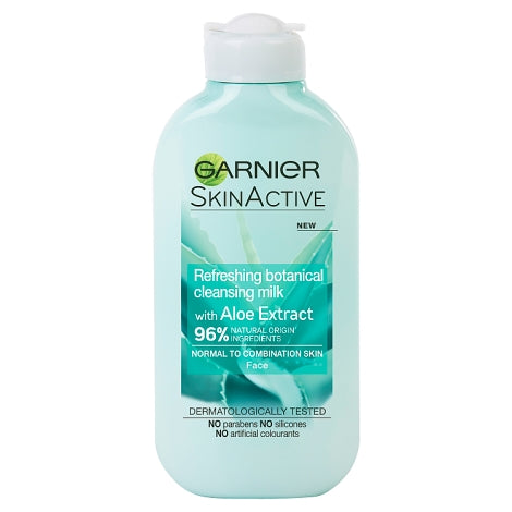 Garnier Natural Aloe Extract Cleansing Milk Normal Skin 200ml – McCabes  Pharmacy